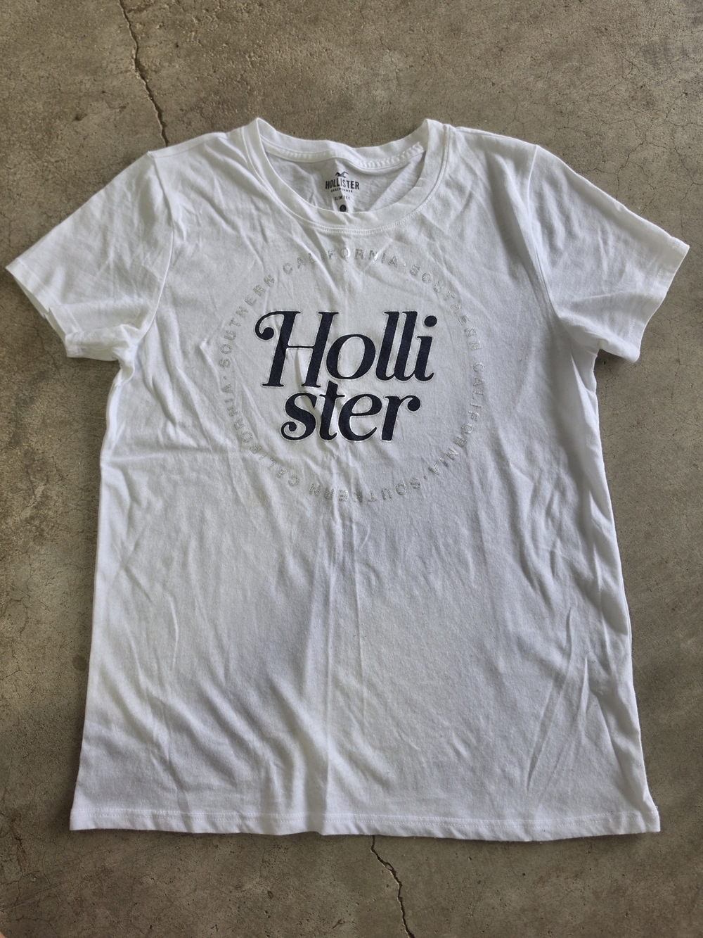 Hollister Women’s Small White Slim Tee Logo Graphic Silver Black Y2K